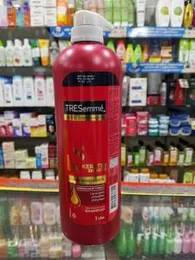 Tresemme Keratin Smooth Shampoo 1L