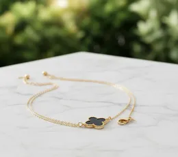 Gold-Plated Four-Leaf Clover Necklace Chain with pendant Dainty Lucky Clover Pendent Necklace Trendy Cute Simple Women's Jewelry Gift