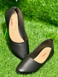 Girls Flat Court Shoes 36-41