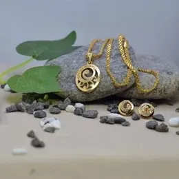 Gold plated Elegant 2.8 bismark chain with  new design pendant  & derana earring.