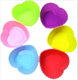 12-Piece Heart-Shaped Silicone Cupcake Moulds
