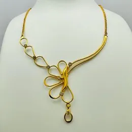 Gold plated leaf design Theme necklace For Women very beautiful design for gift your lover