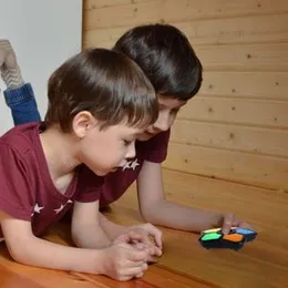 Electronic Memory Game With Built In Counter, Memory Maze, Great Travel Toy For Kids Teaches Persistence