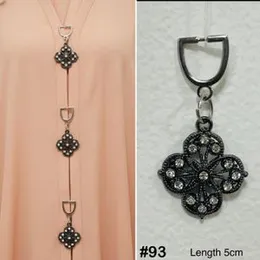Decorative Metal Clothing Clasp with Rhinestone Flower Charm â Stylish Accessory
