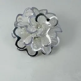 Silver Color Camelia Flower Fashion Elegant Personalized Enamel Shiny White Rhinestone Flower Bouquet Brooch Plant Flower Silver Lapel Pin Jewelry for