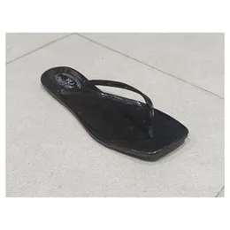 Ladies Fashionable Flat Slippers Trendy Comfortable Footwear