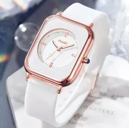 Luxury Fashionable Ladies Quartz Watch Galaxy Dial Analog Wrist Watches Gift For Women Strap Clasp Girls - Black, Pink ,White ,red ,brown ,gray