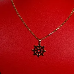 1.9mm fox singapore chain with pendant for womens.