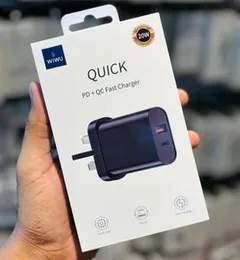 WIWU WI-G010 FIREFLY SERIES 30w PD GAN FAST CHARGER