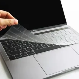 WiWU Keyboard Protector – MacBook Pro 14.2 / 16.2″