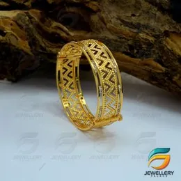 Gold Plated Guarantee Link Lock Bangle for Women Fashion Jewelry Gift.