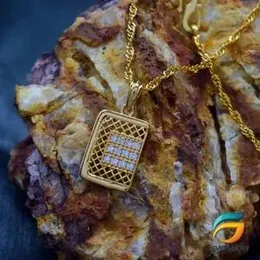 Gold Plated Guaranteed 18/24 inch Karali / Disco Chain with Box Pendant With White Stone Necklace for Ladies.