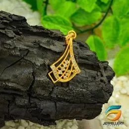 Góld Plated Pendant Guarantee Fashion and Stylish Design for Women.