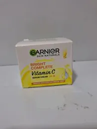 Garnier Bright Complete Vitamin C Serum Cream 23g