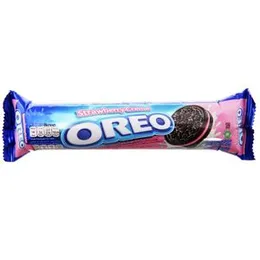 Oreo Double Stuff/Strawberry Cream biscuit