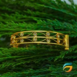 22kt Guarantee Link Lock Beautiful Design Bangle for Women With Stone Fashion Jewelry Gift..