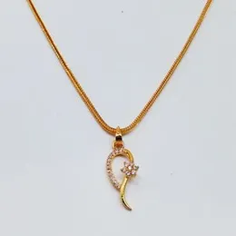 Gold Plated  2MM Fox Chain With Diamant With White Flower Stone Pendant For Women.