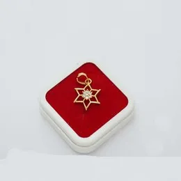 Gold Pletad New Stone Flower Design Pendant For Women,