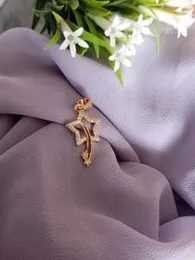 G𝐨𝐥𝐝-𝐏𝐥𝐚𝐭𝐞𝐝 𝐒𝐦𝐚𝐥𝐥 𝐕𝐚𝐚𝐥𝐦𝐢𝐤𝐢 𝐒𝐭𝐚𝐫 𝐏𝐞𝐧𝐝𝐚𝐧𝐭