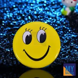 3 Pieces of Mail Pin Smiley Face Badge Smile Service Card Hotel Catering Staff Card Cartoon Badge Personality Badge Badge Badge