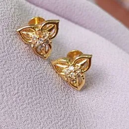 𝐆𝐨𝐥𝐝 𝐏𝐥𝐚𝐭𝐞𝐝 𝐓𝐡𝐫𝐞𝐞 𝐏𝐞𝐭𝐚𝐥 𝐅𝐥𝐨𝐰𝐞𝐫 𝐄𝐚𝐫𝐫𝐢𝐧𝐠𝐬.