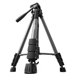 UGREEN Professional Tripod For Phone and Cameras (1.75m Maximum) – LP661 - 15187