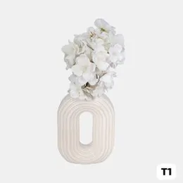 Porcelain luxury Vase small spiral T1