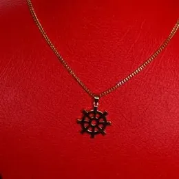 1.9mm fox singapore chain with pendant for womens.