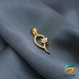 Gold Plated Rich Look Fashion and Stylish New Design Pendant With Flower For Ladies.