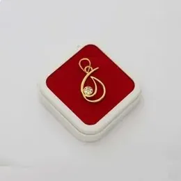 Gold Pletad New  Central Weight Stone Pendant For Women.