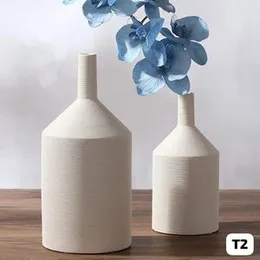 Porcelain luxury Vase bottle line T2