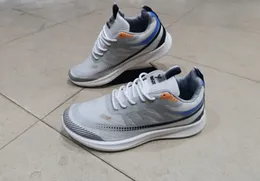 Men’s Lightweight Sports Running Shoe