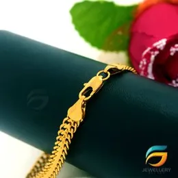 Gold plated New Fashion Design Bracelet For Women.