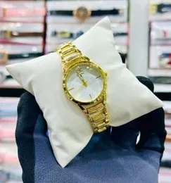 CHAIN LUXURY WATCHES FOR LADIES