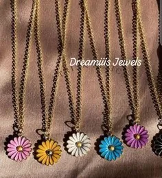 Flower pendant chain.