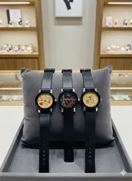 Paris Love Themed Stylish Analog Wristwatch for Women & Couples