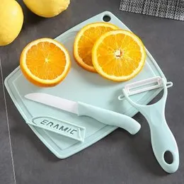 Knife Set With Cutting Board