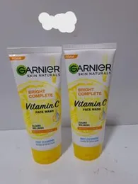 Garnier Skin Naturals Bright Complete Vitamin C Facewash 100ml