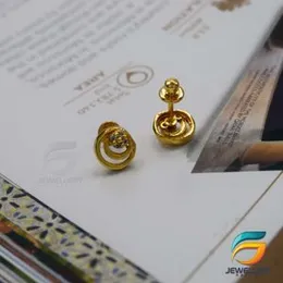 Gold Plated Earring Round Theme for Women Beautiful earring.