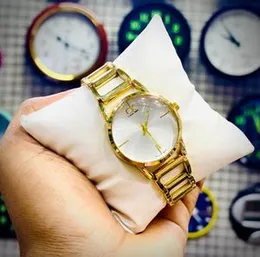 2025 New fashionable Ladies bracelet watches Gold, Rose gold, silver watch white , Gold, Rose Gold dial Stainless steel Strap Watch For Women