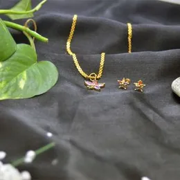 Gold plated Elegant 2.8 bismark chain with multicolor flower pendant  & multicolor earring.