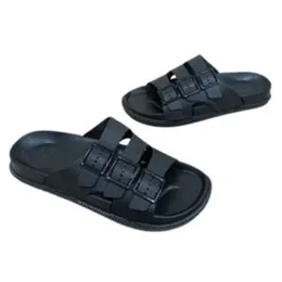 Men Waterproof Adjustable Fashionable Chappels