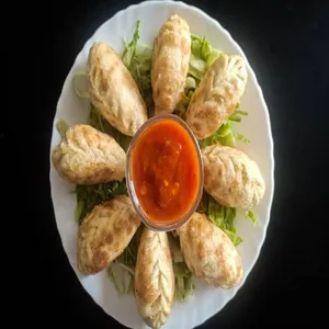 Paneer Fried Momos [8 Pieces]