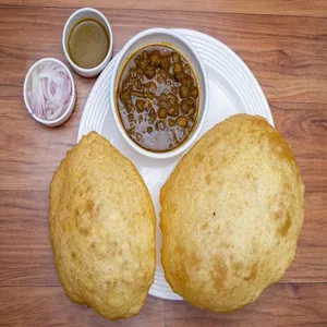 Chana Bhature 2 Pcs.