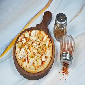 Pineapple and Paneer Pizza [7 inches]