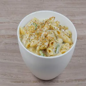 White Sauce Chicken Penne Pasta