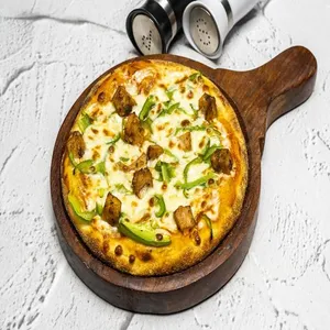 Capsicum Bbq Chicken Pizza