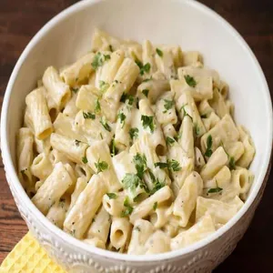 White Sauce Chicken Pasta