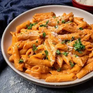 Red And White Sauce Pasta