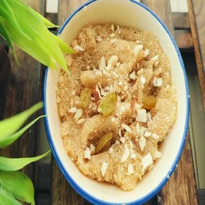 Desi Ghee Suji Halwa [200 grams]